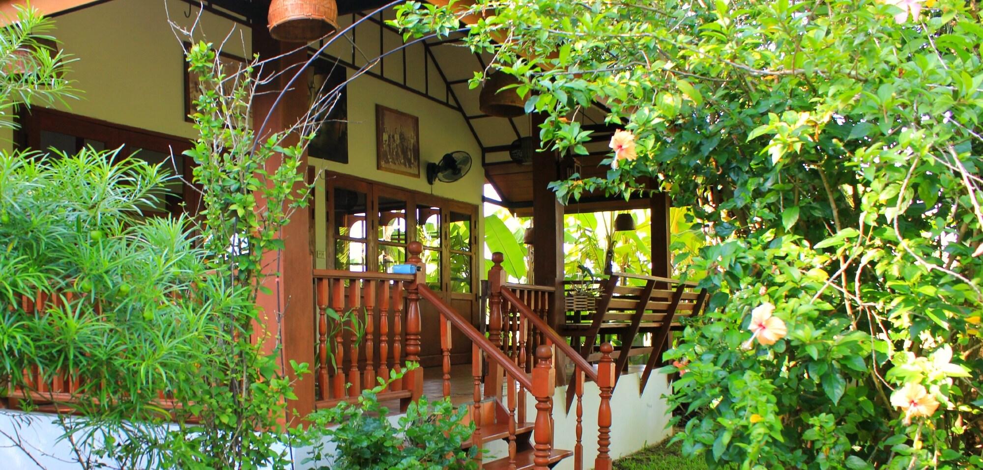 Secret Garden Chiangmai Hotel San Kamphaeng Luaran gambar
