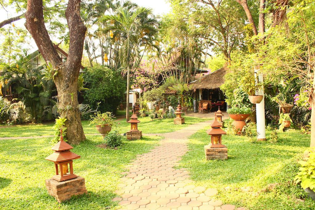 Secret Garden Chiangmai Hotel San Kamphaeng Luaran gambar