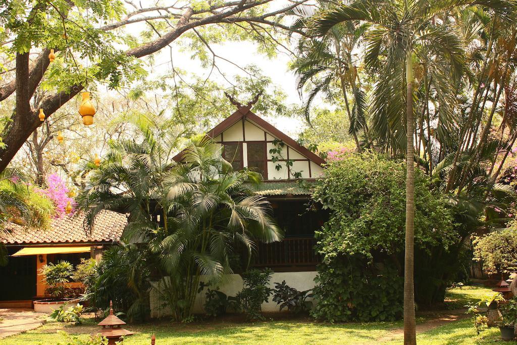 Secret Garden Chiangmai Hotel San Kamphaeng Luaran gambar