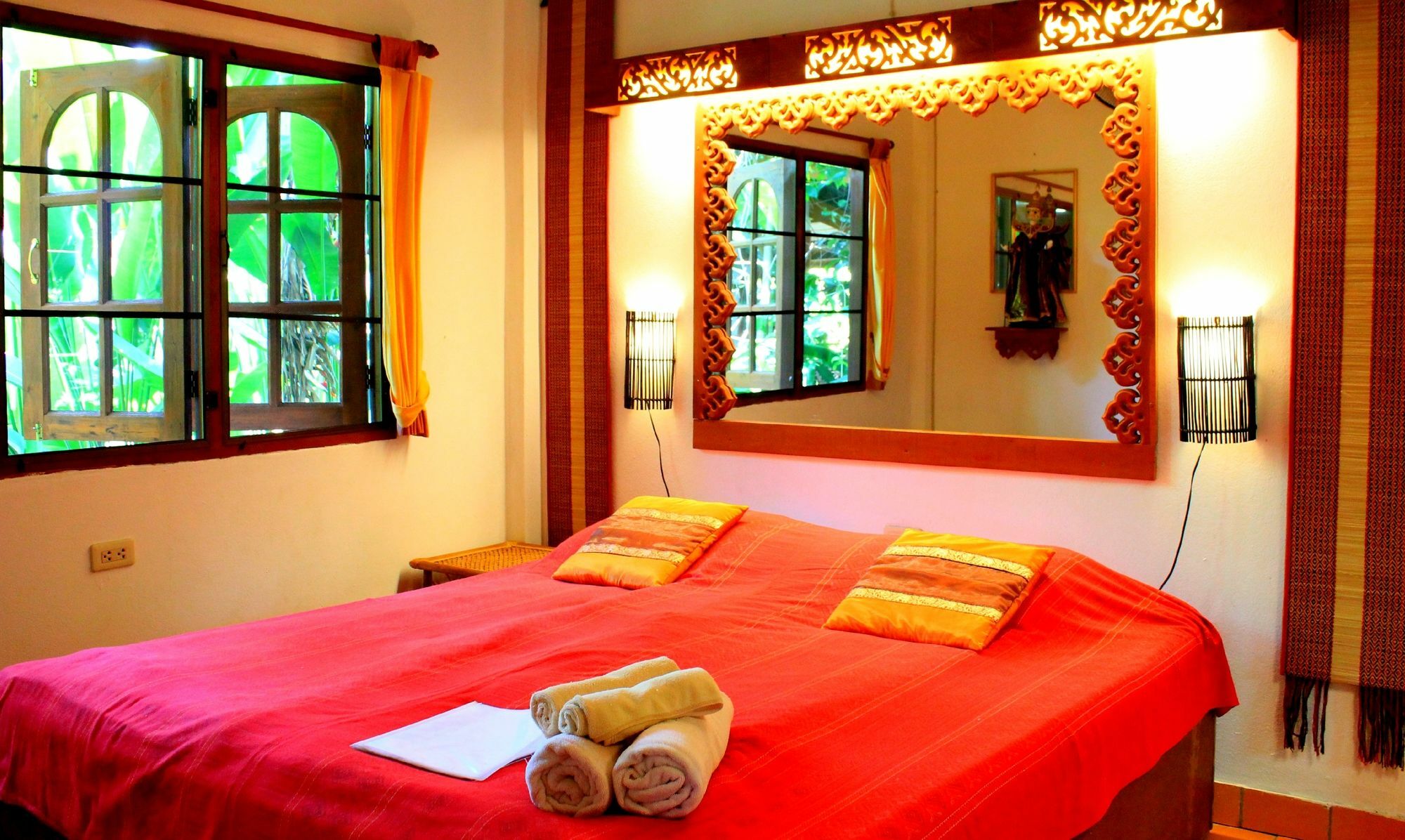 Secret Garden Chiangmai Hotel San Kamphaeng Luaran gambar